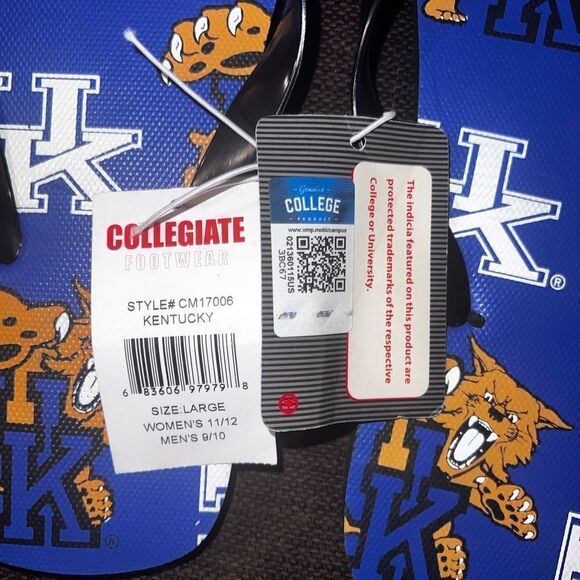 𝅺KENTUCKY wildcats flip flops womens 11-12 - Picture 2 of 3